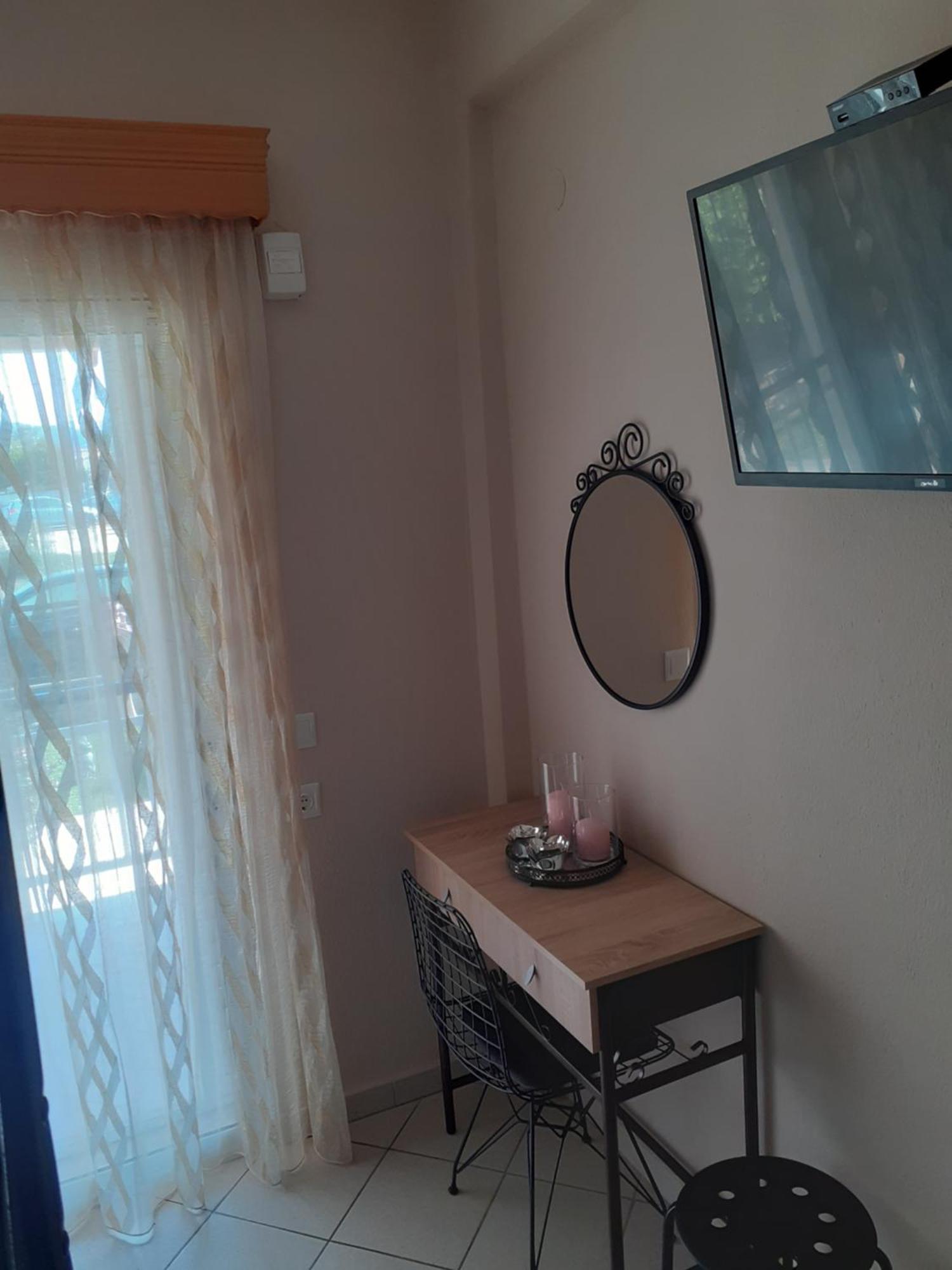 Chrysafis Apartments Vrasná Dış mekan fotoğraf